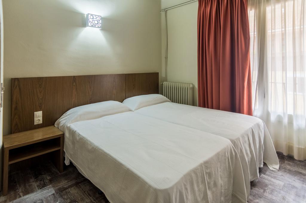 Hostal Sant Miquel Balaguer Exterior photo